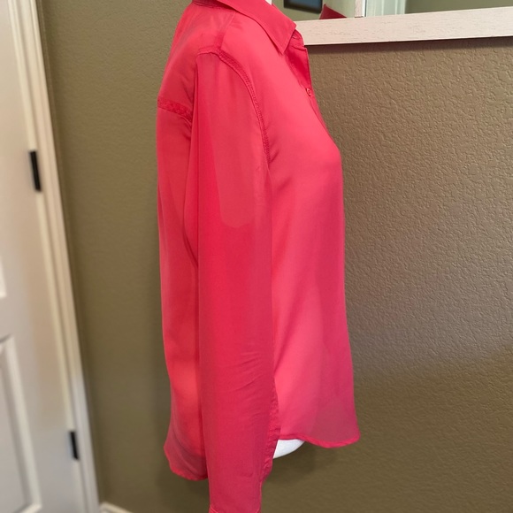 Aeropostale Sheer Pink Blouse Size Medium - Picture 4 of 9